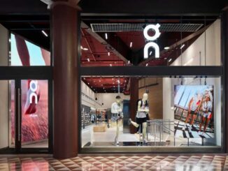 flagship store ON Milano corso Vittorio Emanuele