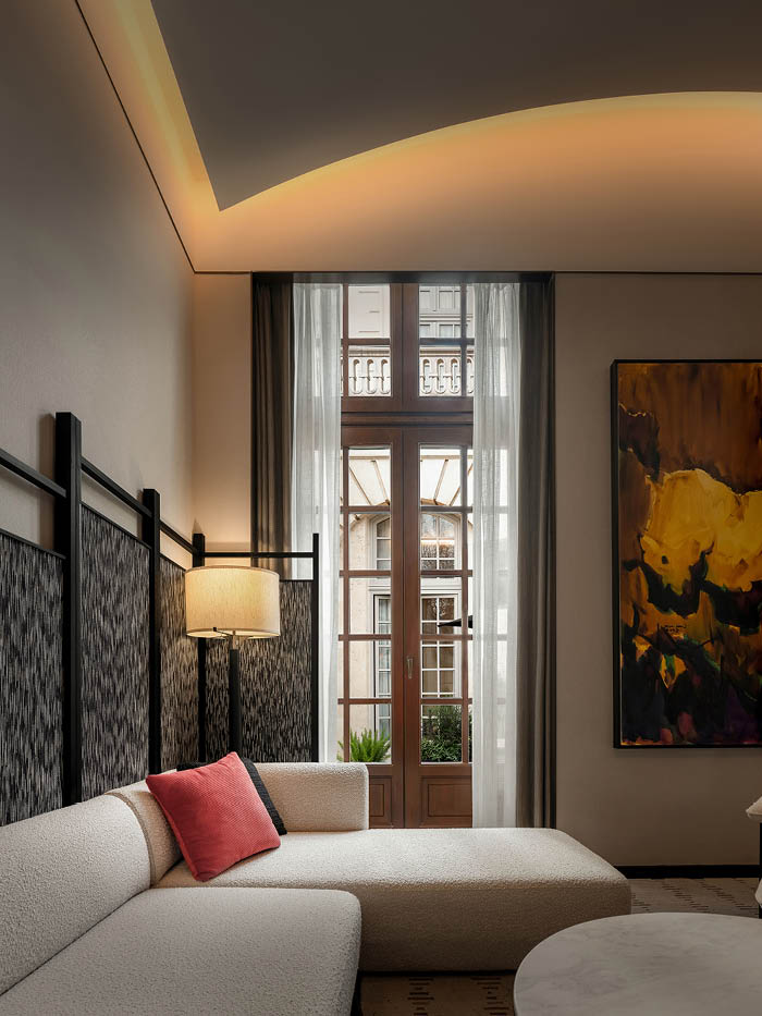 Louie Castle Sycamore Hotel in Chengdu by CCD Cheng Chung Design