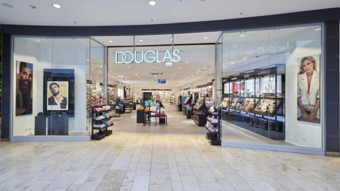 sistemi antitaccheggio Sensormatic installati in un punto vendita Douglas