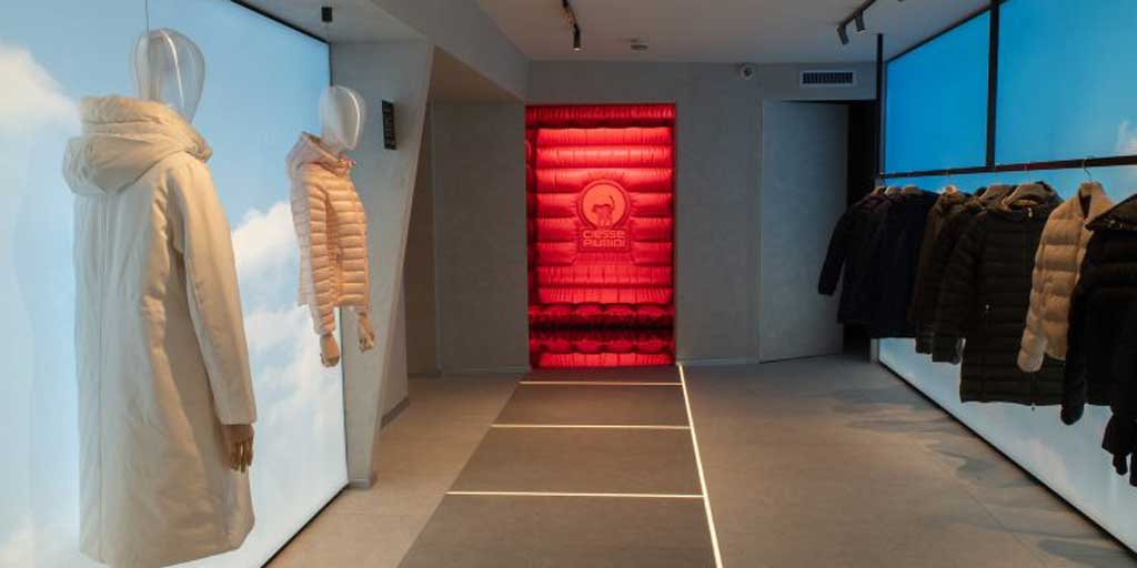 Interno flagship store Ciesse Piumini Corso Europa Milano