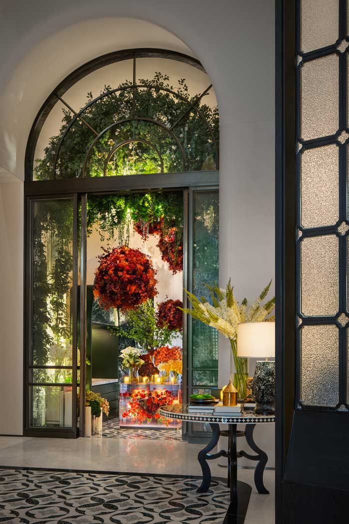Reception detail at the Shangri-La Nanshan hotel in Shenzhen, designed by CCD.
