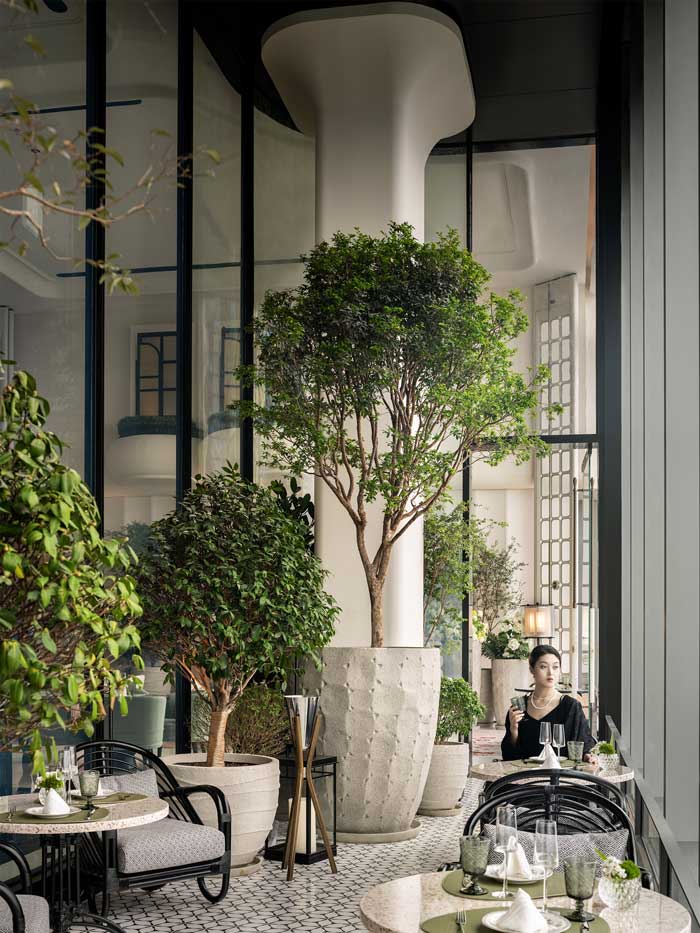 Restaurant area of the Shangri-La Nanshan hotel in Shenzhen
