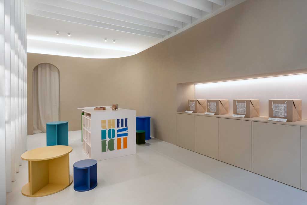 il progetto "Unforgettable" dello studio Puccio Collodoro Architetti è un esempio brillante di come design e funzionalità possano armonizzarsi per creare uno spazio che ispira creatività