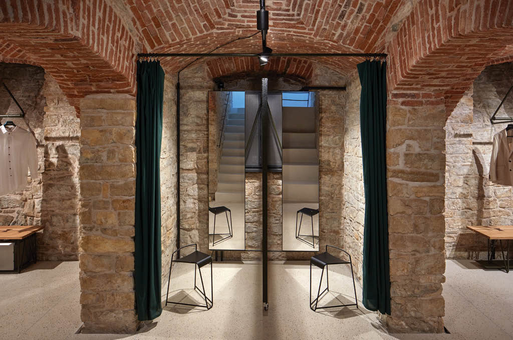 The fitting room of Gentleman Store in Prague