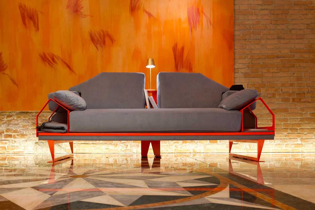 Divano Stravaka designer Michele Scarpa