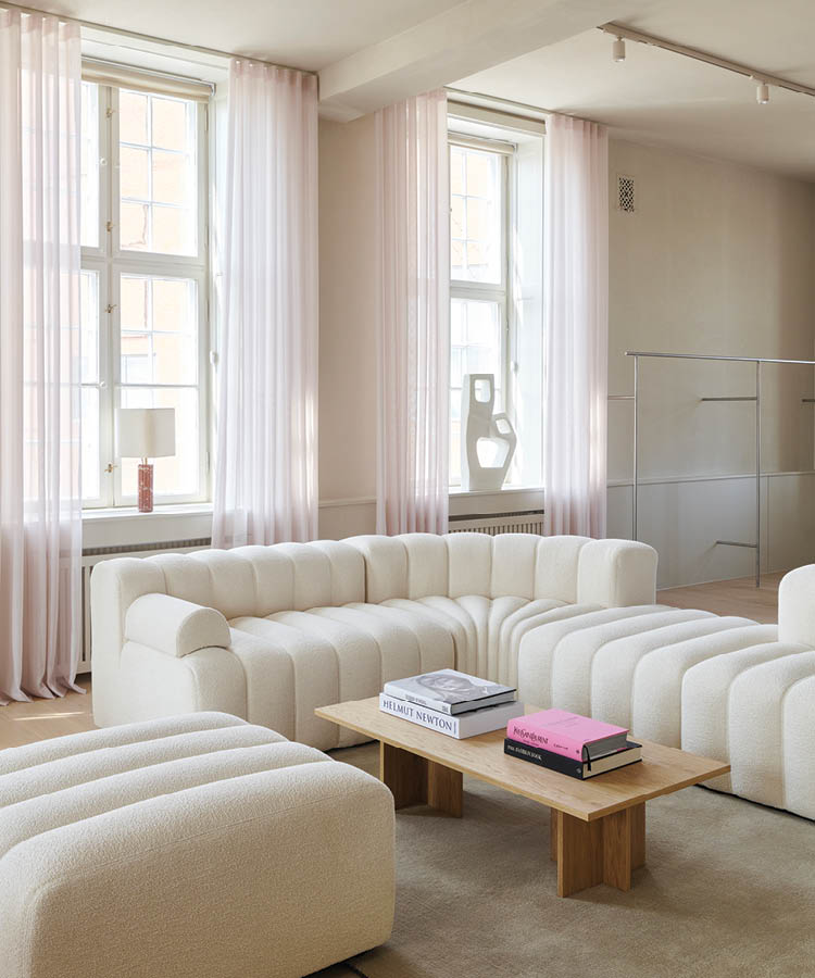 interno dello showroom Dea Kudibal a Copenhagen