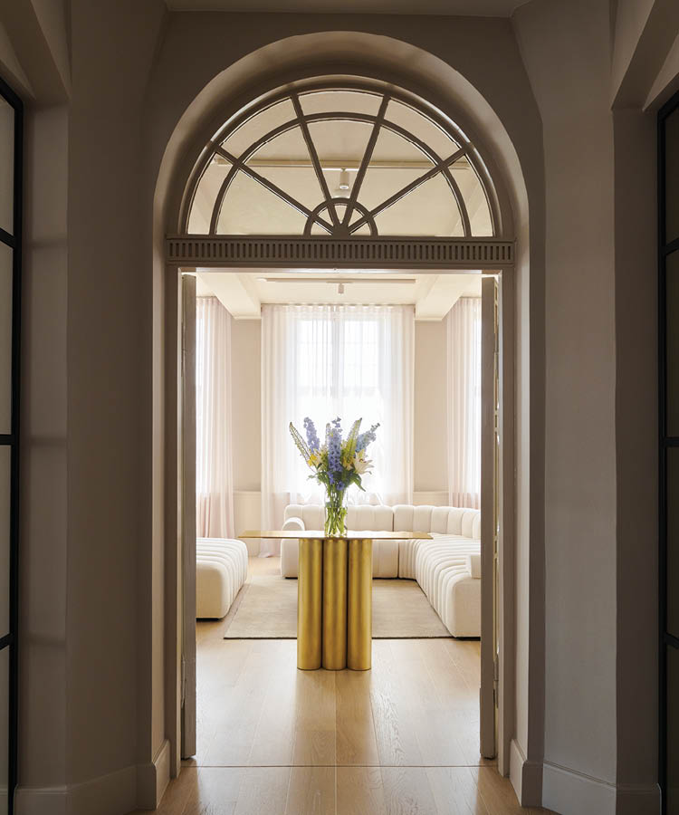 Ingresso dello showroom di Dea Kudibal