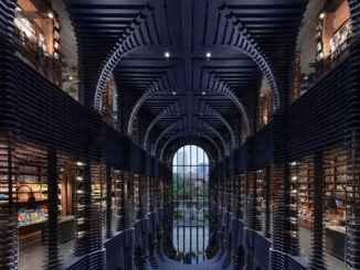Zhongshuge Bookstore in Tianjin, China