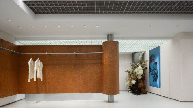 Zhu Zhang Showroom & Office by LubanEra·Design