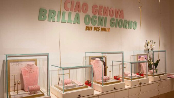espositori per gioielli nella boutique Rue des Mille a Genova
