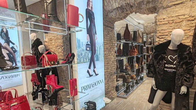 Negozio Primadonna collection in via del Corso a Roma