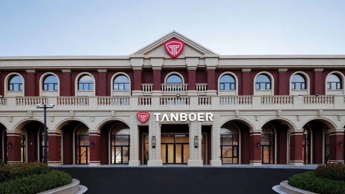Facciata del TANBOER outdoor experience store