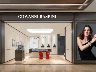 Ingresso del flagship store Giovanni Raspini a Shanghai, primo punto vendita in Cina, firmato Vudafieri-Saverino Partners