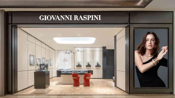 Ingresso del flagship store Giovanni Raspini a Shanghai, primo punto vendita in Cina, firmato Vudafieri-Saverino Partners