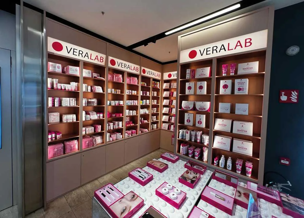 allestimento shop in shop Veralab