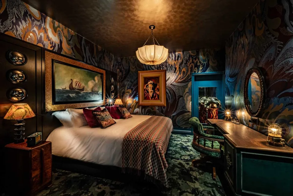 Ardbeg House Islay: Camera con design di Russell Sage