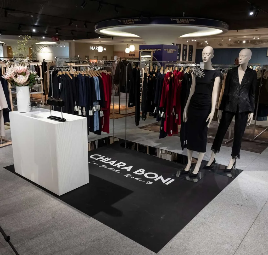 Allestimento pop up store CHIARA BONI La Petite Robe alla Rinascente Milano