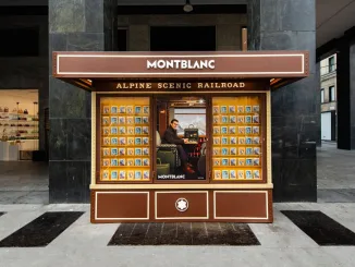 Edicola Temporary Montblanc in Corso Matteotti durante la Milano Fashion Week
