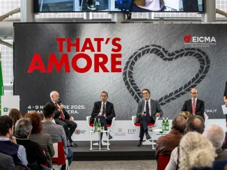 Presentazione ufficiale di EICMA 2025 a Milano con lo slogan That’s Amore.