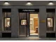 Facciata del flagship store Marco Bicego in Via della Spiga a Milano