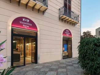 Facciata di Vision Ottica Horus a Termini Imerese progettata da PiùStore