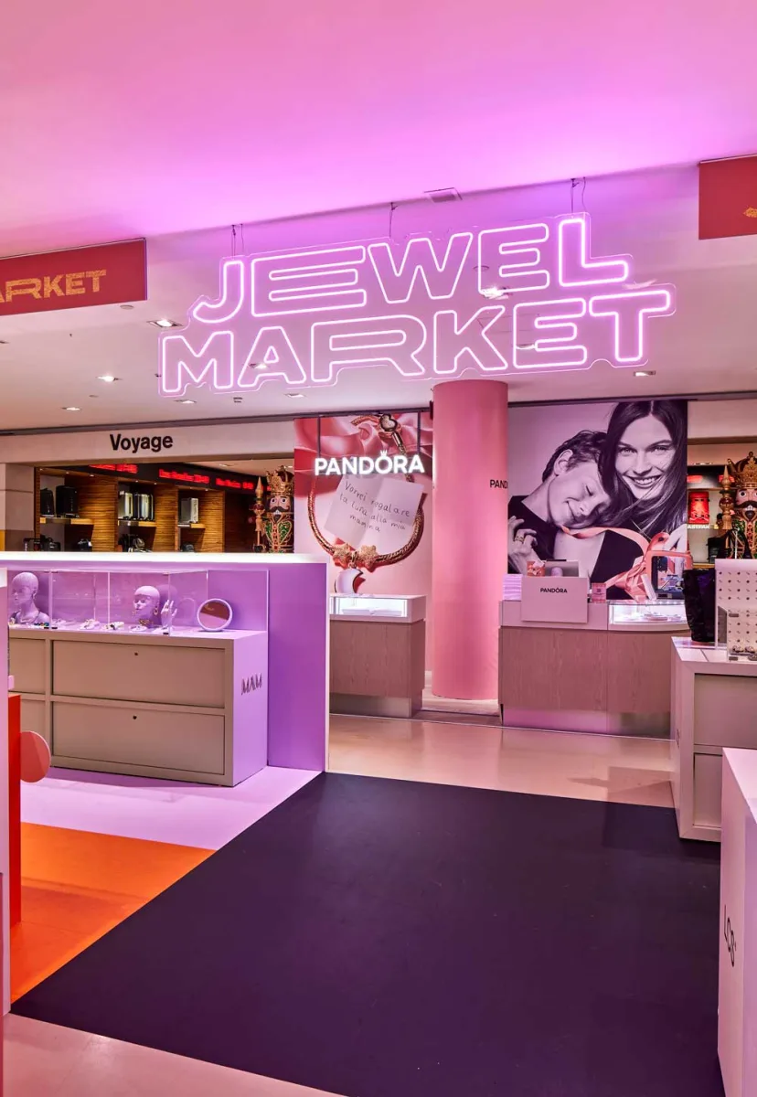 allestimento Jewel Market con area Pandora