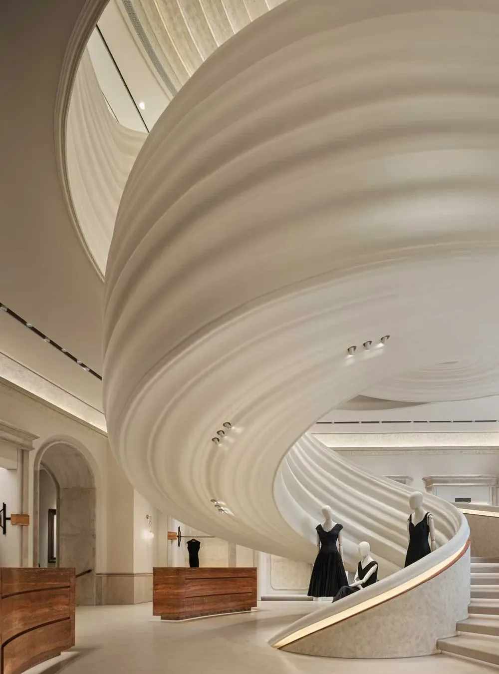 scala a spirale parametrica del flagship store CASA CURIEL a Chongqing