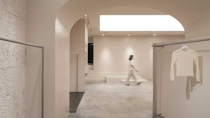 PAPAYA Showroom a Kiev: