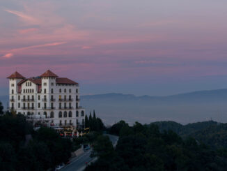 Il METT Barcelona occupa lo storico Gran Hotel La Florida sul Tibidabo, con viste panoramiche sulla città.