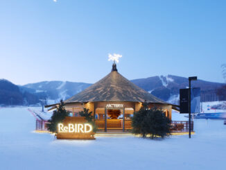 Arc'teryx Alpine Touring Experience Space lago Songhua struttura esterna neve ReBIRD sostenibilità retail outdoor