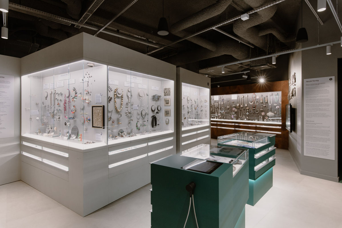 Bamboo installation at the MoJA Jewelry Museum in Poznań
