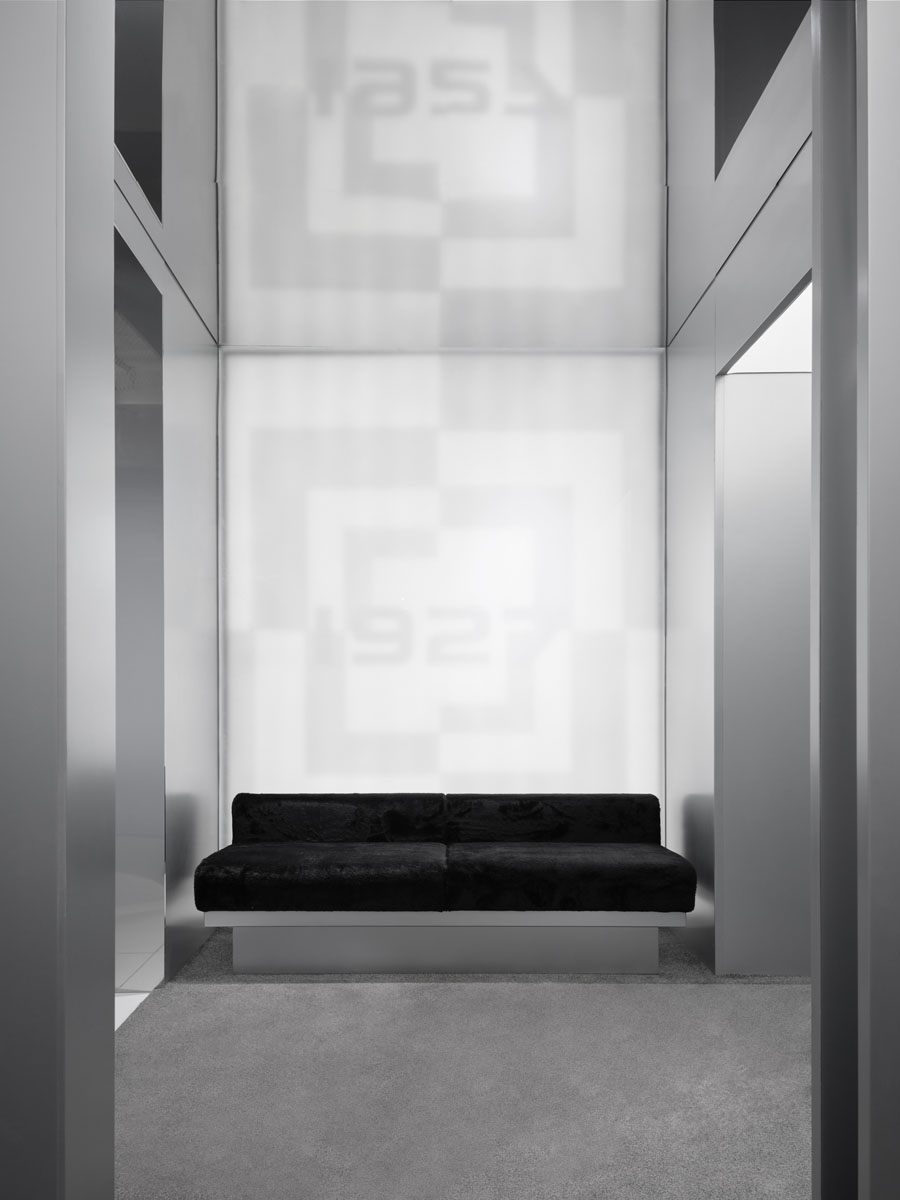 Warrior 1927 x LELECHA tea lounge integrated into the Shanghai concept store