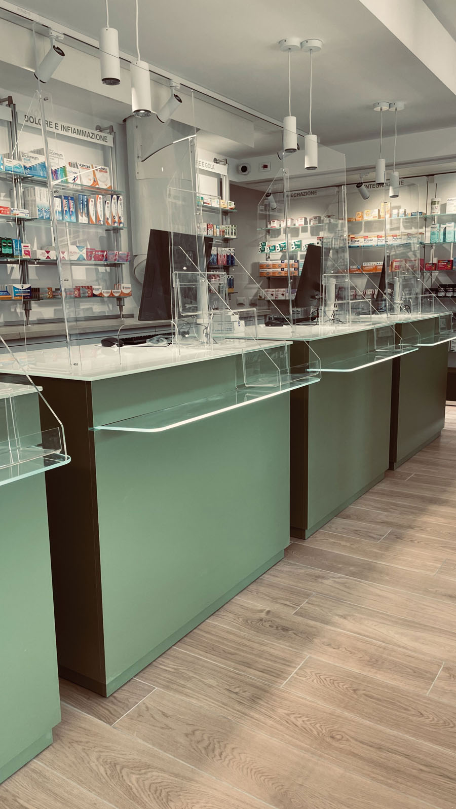 Mobile displays for body care and intimate hygiene products inside the pharmacy