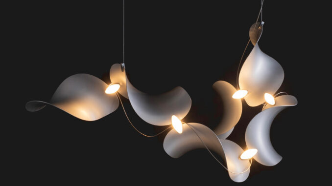 Dune di MOSS Objects, sistema illuminotecnico modulare con elementi curvi in alluminio