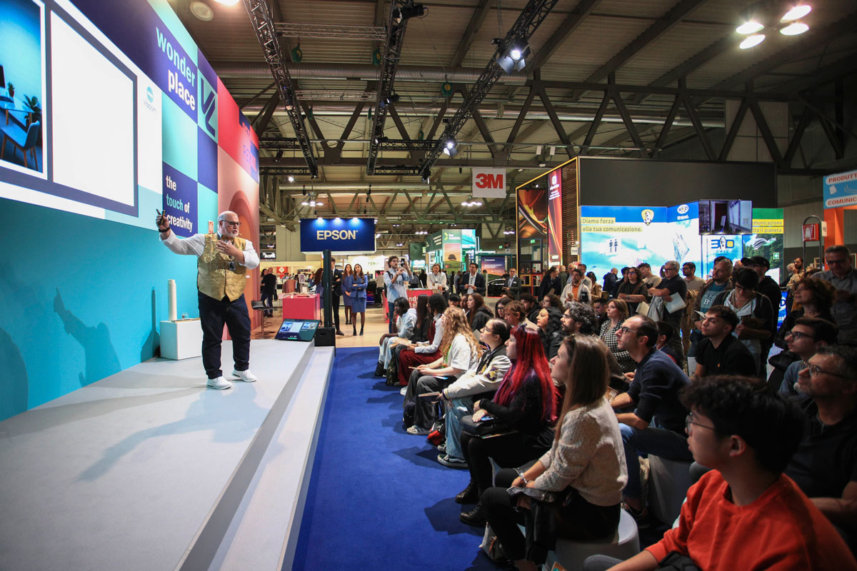 Conference a Viscom Italia con pubblico nell’area talk