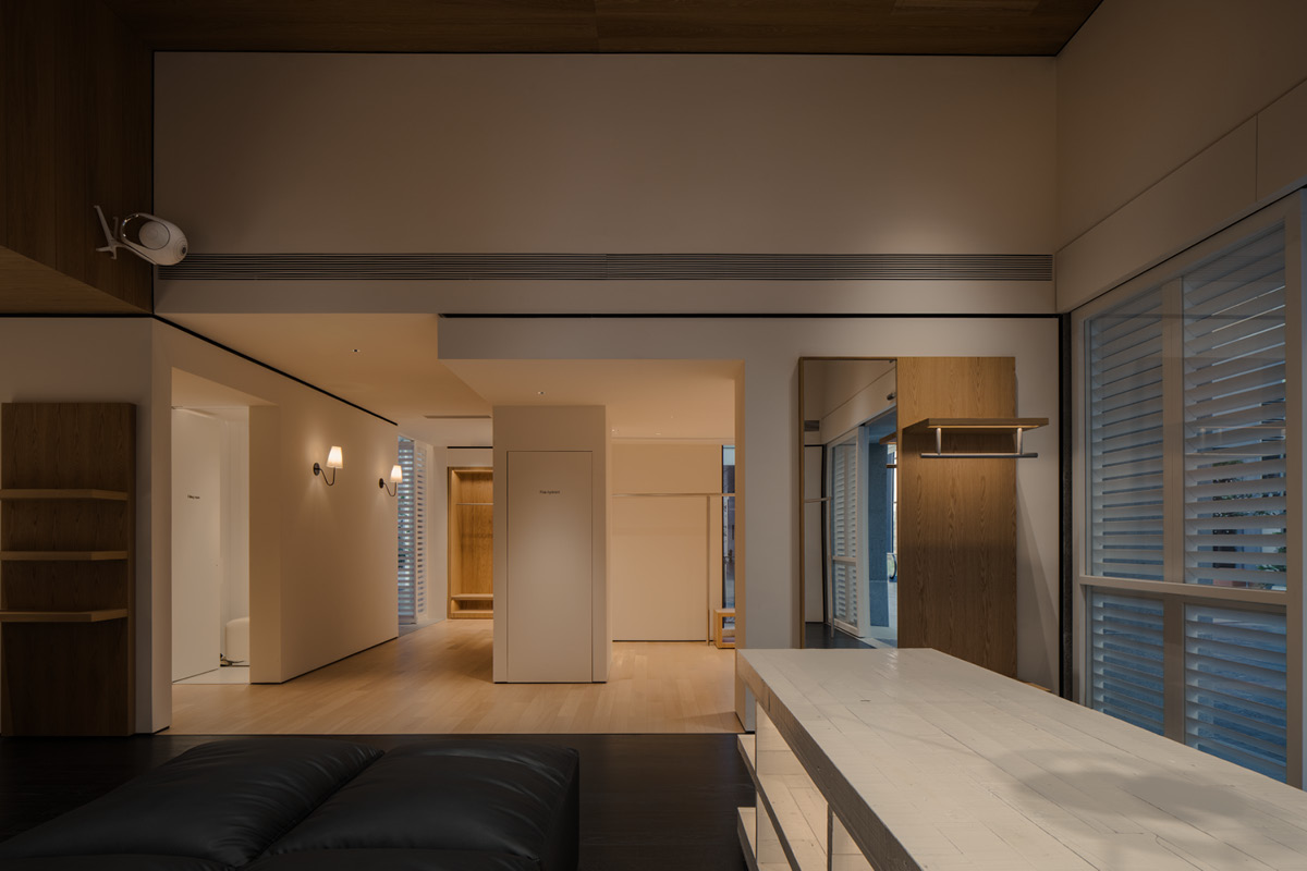 Retail space at nice rice Upper Hills with clothing rails and timber finishes